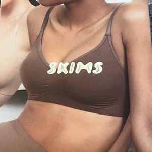 Skims sculpting bra